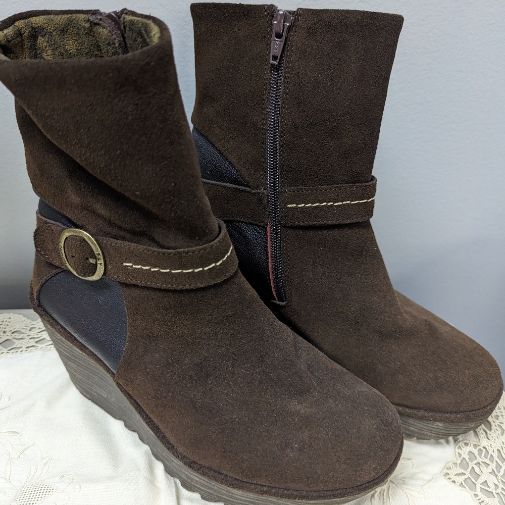 Fly London Yome Brown Suede Ankle Boot Eu 37W (6-6.5US)